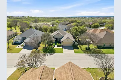 10917 Southerland Drive, Denton, TX 76207 - Photo 30