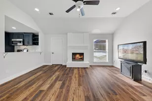 607 Rawlins Dr, Lancaster, TX 75146 - Photo 14