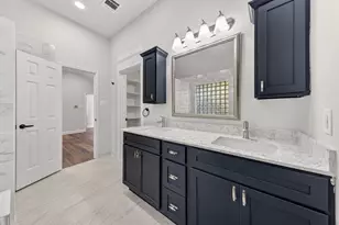 607 Rawlins Dr, Lancaster, TX 75146 - Photo 20