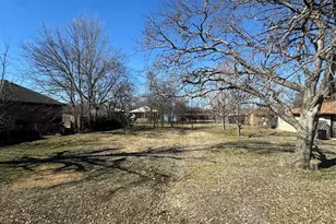 260 E Cooper St, Palmer, TX 75152 - Photo 1