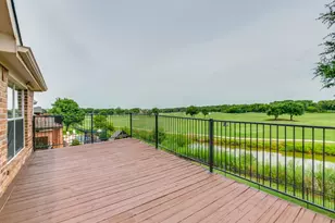 6521 Hillview Ln, Sachse, TX 75048 - Photo 4