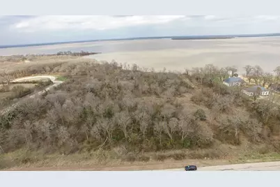 8615 Southern Shore Court, Kemp, TX 75143 - Photo 4