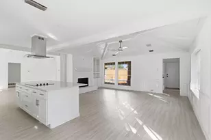 18516 Featherwood Dr, Dallas, TX 75252 - Photo 10