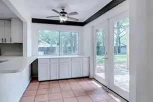 307 Lone Oak Cir, Euless, TX 76039 - Photo 6