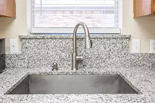 3511 Austin St, Gainesville, TX 76240 - Photo 8