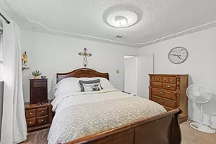 6013 Robin Dr, Watauga, TX 76148 - Photo 22