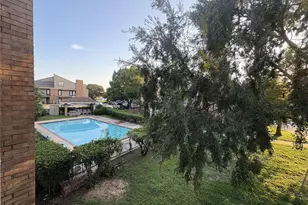 5902 Marvin Loving Dr, Garland, TX 75043 - Photo 18