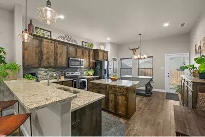 212 McKittrick Lane, Godley, TX 76044 - Photo 4
