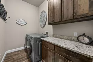 212 McKittrick Ln, Godley, TX 76044 - Photo 18