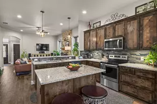 212 McKittrick Ln, Godley, TX 76044 - Photo 8