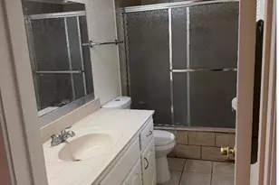 309 W Cober Dr, Grand Prairie, TX 75051 - Photo 8