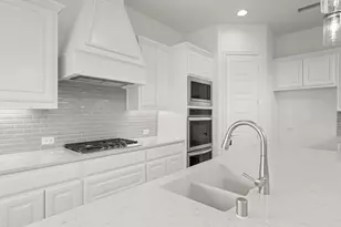 1536 Euclid Aly, Corinth, TX 76208 - Photo 18