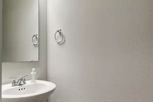 1724 Cannon St, Van Alstyne, TX 75495 - Photo 6