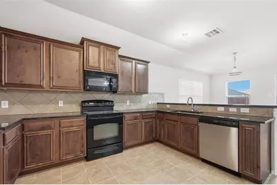 139 Meadow Crest Drive, Princeton, TX 75407 - Photo 2