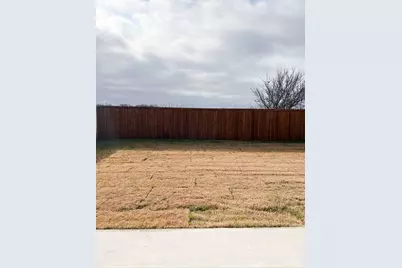 13124 Yellowstozion NE Drive, Providence Village, TX 76227 - Photo 18