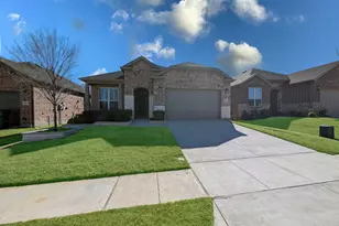 404 Long Pines Dr, McKinney, TX 75071 - Photo 2