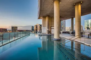 2430 Victory Park Ln, Dallas, TX 75219 - Photo 22