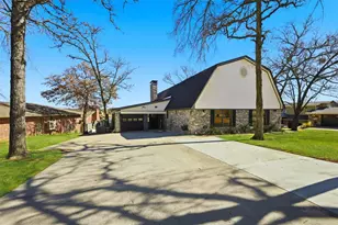 1225 Kiowa Dr W, Lake Kiowa, TX 76240 - Photo 40