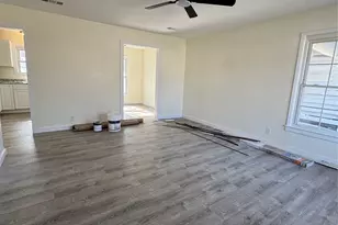 214 E Acheson St, Denison, TX 75021 - Photo 18