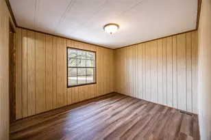 205 W Long St, Elm Mott, TX 76640 - Photo 12