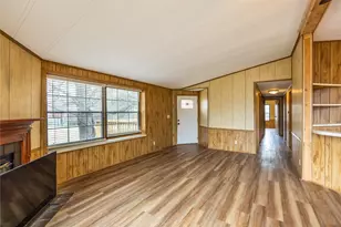 205 W Long St, Elm Mott, TX 76640 - Photo 8