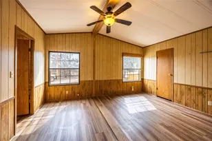 205 W Long St, Elm Mott, TX 76640 - Photo 18