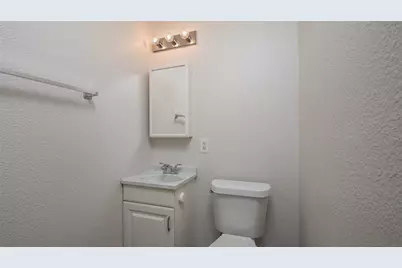 837 Yale Avenue, Lewisville, TX 75057 - Photo 10