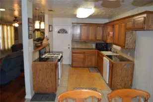 112 S 2nd St, Godley, TX 76044 - Photo 20