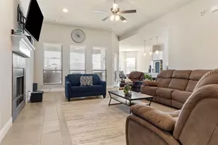 712 Hackamore St, White Settlement, TX 76108 - Photo 4