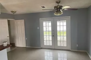 2517 Chevy Chase Dr, Irving, TX 75062 - Photo 4