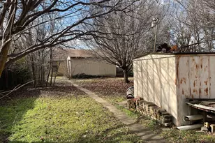 1626 Conner Dr, Dallas, TX 75217 - Photo 12