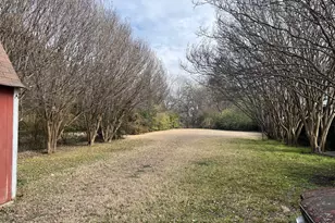 1626 Conner Dr, Dallas, TX 75217 - Photo 14