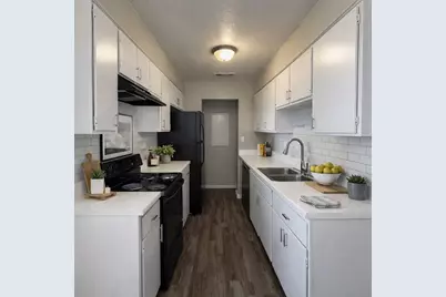 1122 Millview Drive #2201, Arlington, TX 76012 - Photo 2