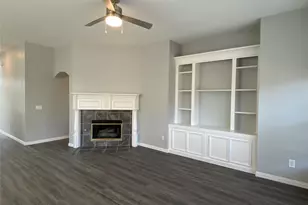 429 Crestview Point Dr, Lewisville, TX 75067 - Photo 8