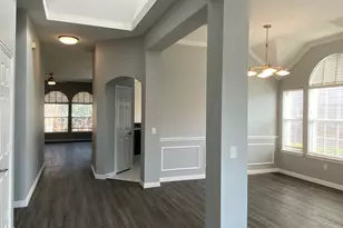 429 Crestview Point Dr, Lewisville, TX 75067 - Photo 4