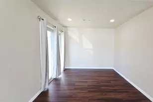 1010 La Fontana, Grand Prairie, TX 75052 - Photo 12