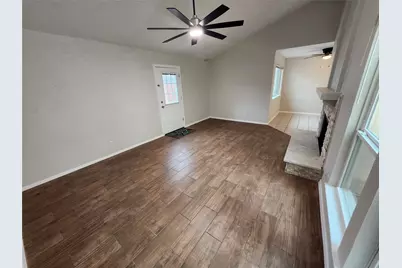 713 Cain Street, Lake Dallas, TX 75065 - Photo 2