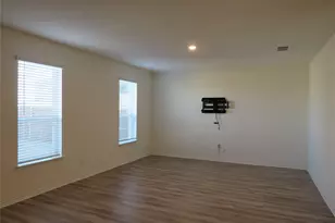 3652 Highland Bayou Dr, Celina, TX 75078 - Photo 4