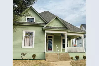 627 W Chestnut Street, Denison, TX 75020 - Photo 1