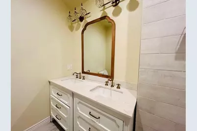 627 W Chestnut Street, Denison, TX 75020 - Photo 14