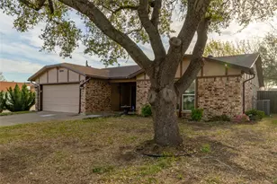 8040 Lazy Brook Dr, Watauga, TX 76148 - Photo 2