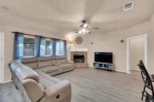 412 Barbara Jean Ln, Burleson, TX 76028 - Photo 10