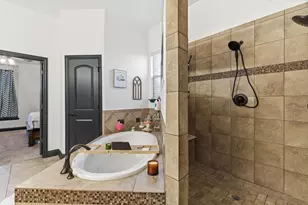 6876 Foghorn Ln, Grand Prairie, TX 75054 - Photo 20