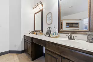 6876 Foghorn Ln, Grand Prairie, TX 75054 - Photo 20