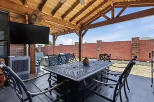 6876 Foghorn Ln, Grand Prairie, TX 75054 - Photo 4