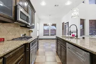 6876 Foghorn Ln, Grand Prairie, TX 75054 - Photo 16