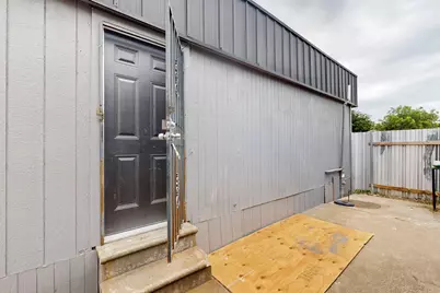 3818 S Lancaster Road #Building B, Dallas, TX 75216 - Photo 4