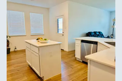 736 Pollyann Trail, Fort Worth, TX 76052 - Photo 8