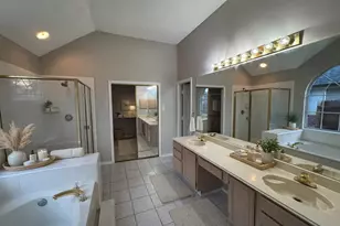 4629 Lincolnshire Dr, Grand Prairie, TX 75052 - Photo 24