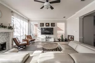 2510 Waterford Dr, Irving, TX 75063 - Photo 4